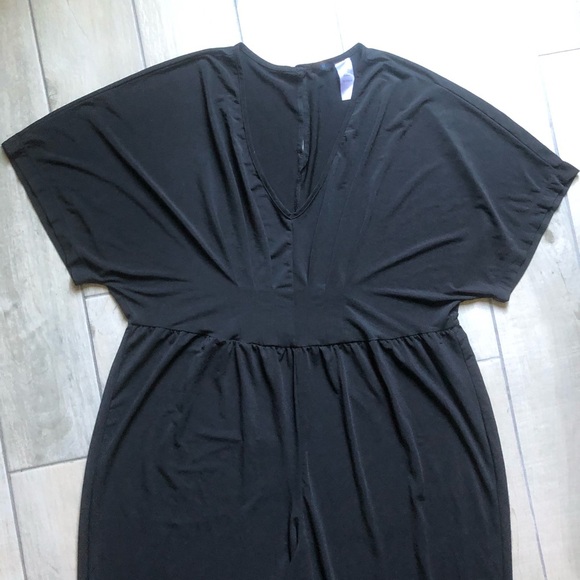 Swimsuits for all short sleeve semi sheer jumpsuit coverup. Size 18 / 20 - Picture 2 of 9